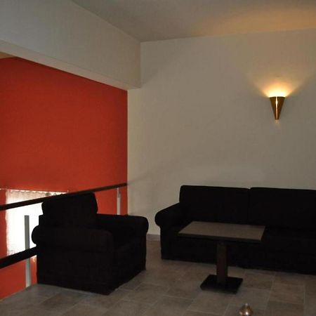 Okeania Seafront Rooms In Kamena Vourla Extérieur photo