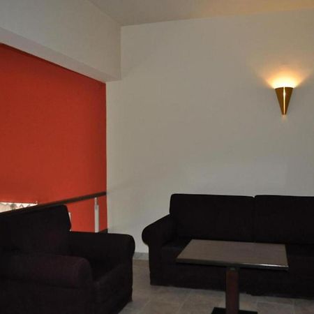 Okeania Seafront Rooms In Kamena Vourla Extérieur photo