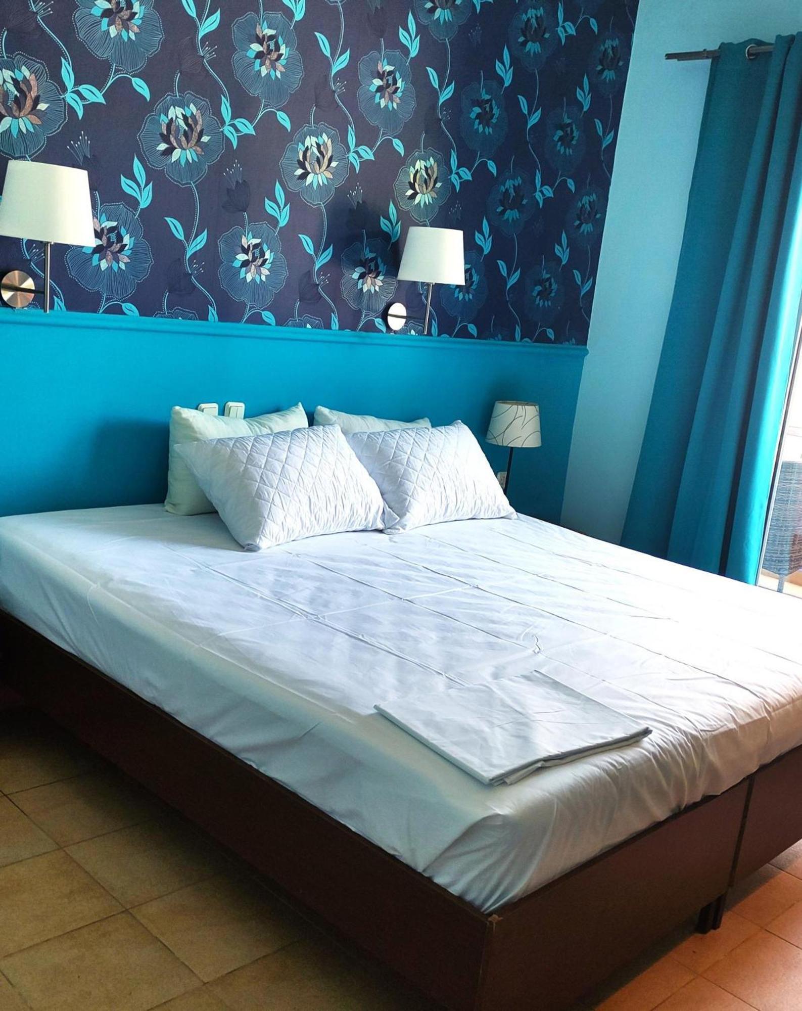 Okeania Seafront Rooms In Kamena Vourla Extérieur photo
