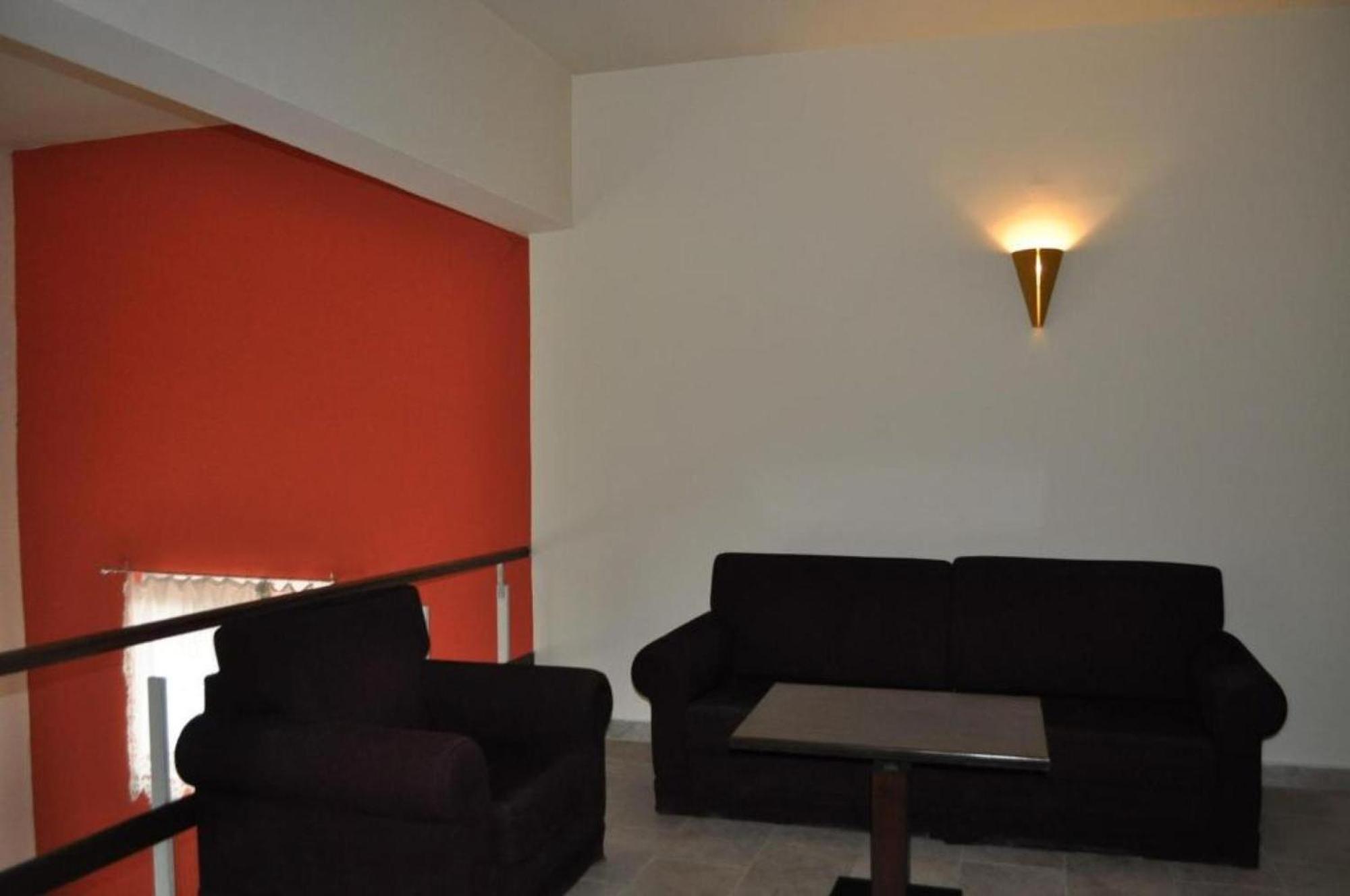 Okeania Seafront Rooms In Kamena Vourla Extérieur photo